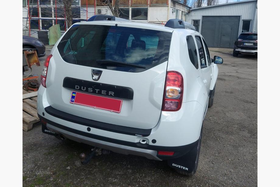 Renault Duster 2008–2017 Lišta na zadný nárazník EuroCap (ABS) Fotografia 3