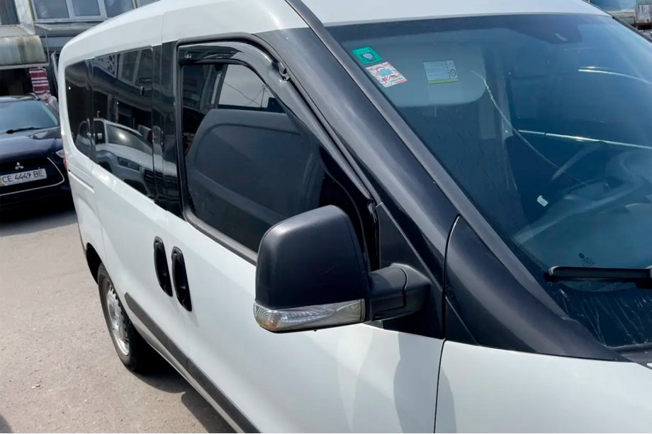 Opel Combo 2012–2018 Vkladané okenné deflektory (2 ks, HIC) Image