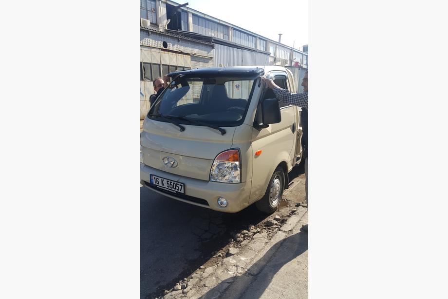 Hyundai H100 Slnečná clona na čelné sklo (čierny lesk, 5 mm) Fotografia 13