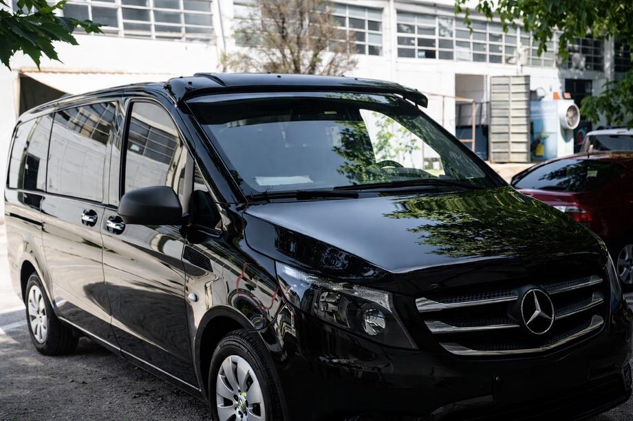 Mercedes Vito/V-trieda W447 2014– Slnečná clona na čelné sklo (čierny lesk, 5 mm) Fotografia 1