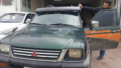 Mitsubishi L200 1996–2006 Slnečná clona na čelné sklo (čierny lesk, 5 mm) fotografia 4