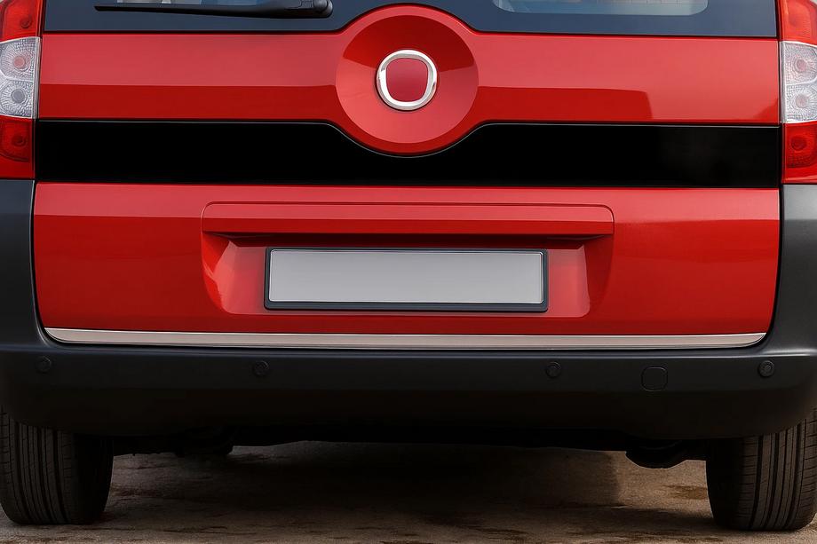 Fiat Fiorino/Qubo 2008–2024 Nerezová lišta hrany kufra Image
