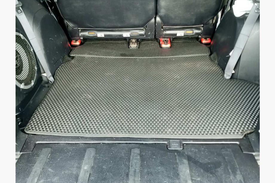 Mitsubishi Outlander 2006–2012 Vanička do kufra (EVA, čierna) pre 7-miestne vozidlo So subwooferom Fotografia 7