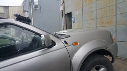 Nissan NP300 1999–2015 Slnečná clona na čelné sklo (čierny lesk, 5 mm) fotografia 10