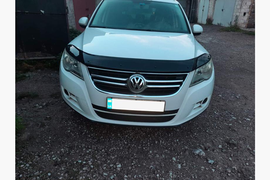 Volkswagen Tiguan 2007–2016 Deflektor kapoty (EuroCap) Fotografia 3