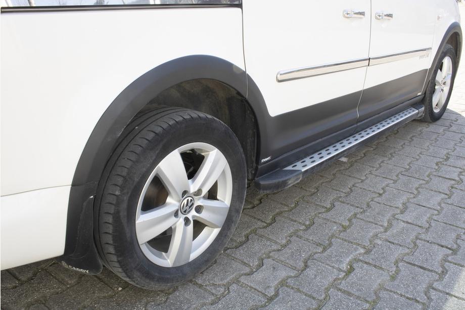 Volkswagen Caddy 2015–2020 Sada líšt a rozširovačov blatníkov 2 dvere, dlhy rázvor Fotografia 23
