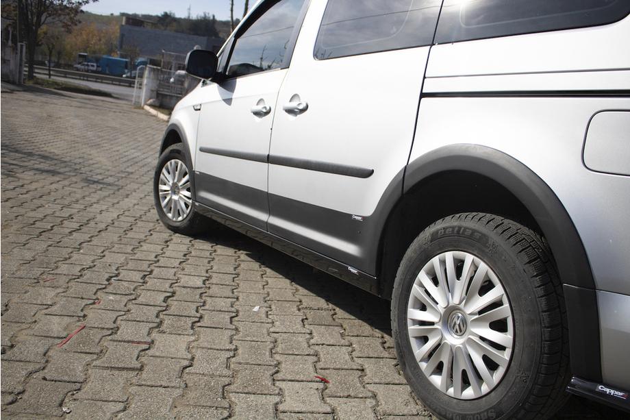 Volkswagen Caddy 2015–2020 Sada líšt a rozširovačov blatníkov 2 dvere, dlhy rázvor Fotografia 37