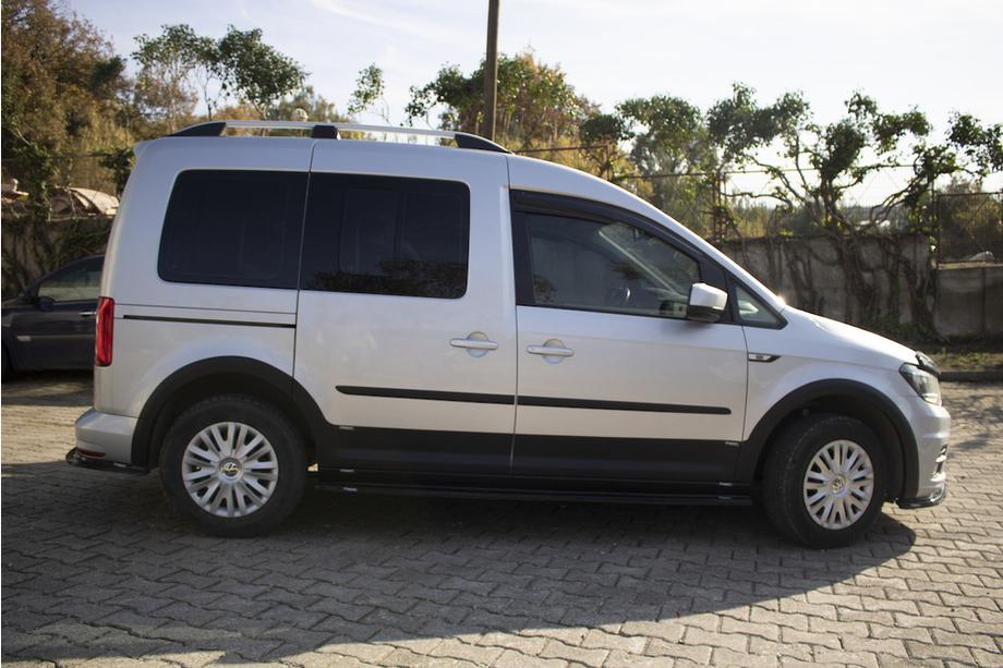 Volkswagen Caddy 2015–2020 Sada líšt a rozširovačov blatníkov 2 dvere, dlhy rázvor Fotografia 45