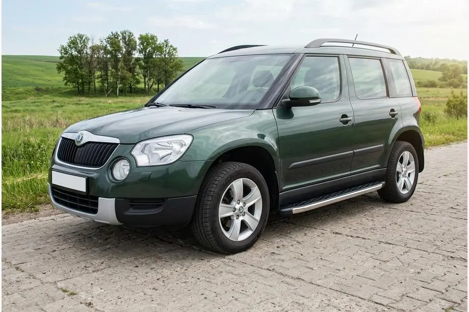 Skoda Yeti 2009–2017 Bočné nášľapy BlackLine (2 ks, hliník) Image