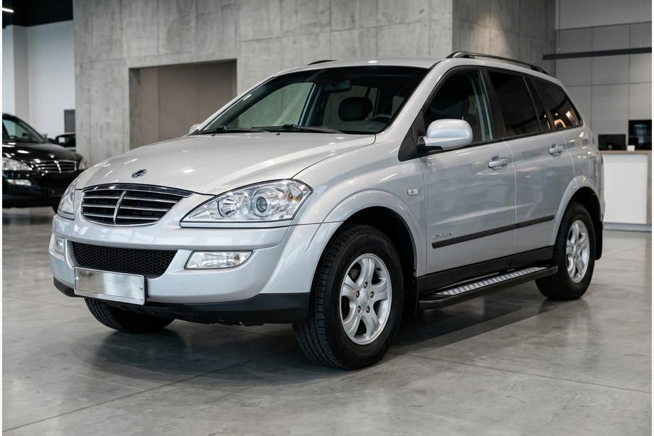 SsangYong Kyron 2005–2014 Bočné nášľapy New Vision Black (2 ks, hliník) Image