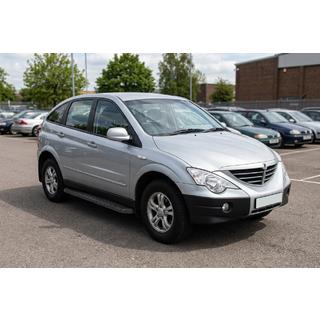 Bočné prahy Tayga Black (2 ks, hliník) SsangYong Action 2005–2018 fotografia 1