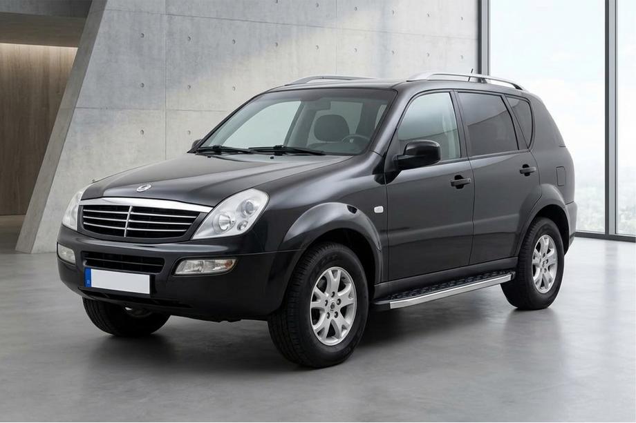 SsangYong Rexton I 2001–2017 Bočné nášľapy BlackLine (2 ks, hliník) Image