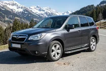 Subaru Forester 2013–2018 Bočné nášľapy BlackLine (2 ks, hliník) fotografia 1