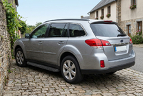 Subaru Outback 2009–2014 Bočné prahy Tayga Black (2 ks, hliník) fotografia 1