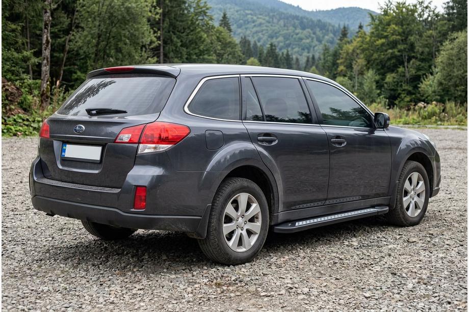 Subaru Outback 2009–2014 Bočné nášľapy New Vision Black (2 ks, hliník) Image