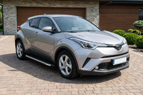 Toyota C-HR 2016–2023 Bočné prahy BlackLine (2 ks., hliník) fotografia 1