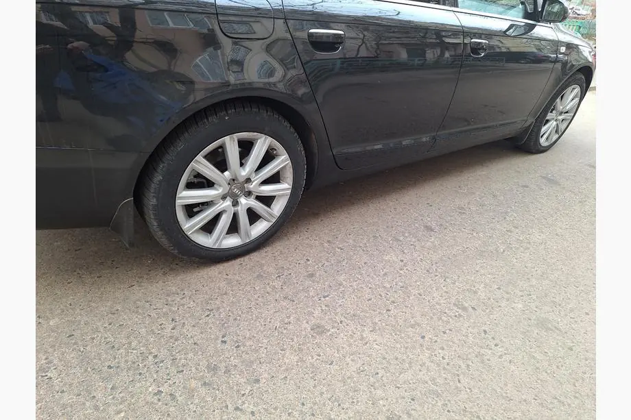 Audi A6 C6 2004–2011 Zástěrky Premium (Sedan) (4 ks) Image