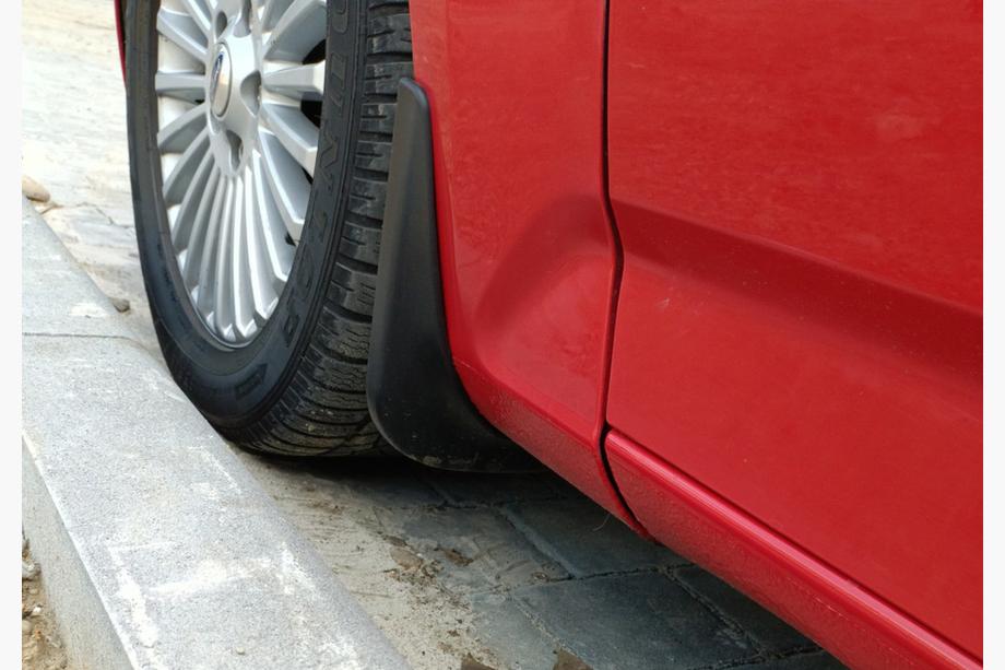 Ford Mondeo 2008–2014 Zásterky Premium (4 ks) Image