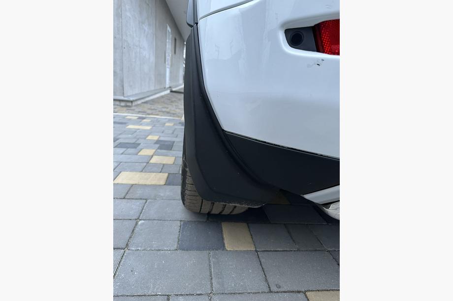 Range Rover Evoque 2012–2018 Lapače nečistôt Premium Dynamic (4 ks) Image