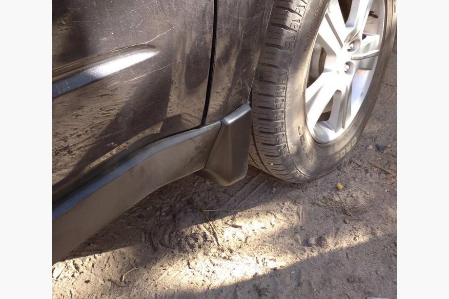 Subaru Forester 2008–2013 Zásterky Premium (4 ks) Fotografia 1
