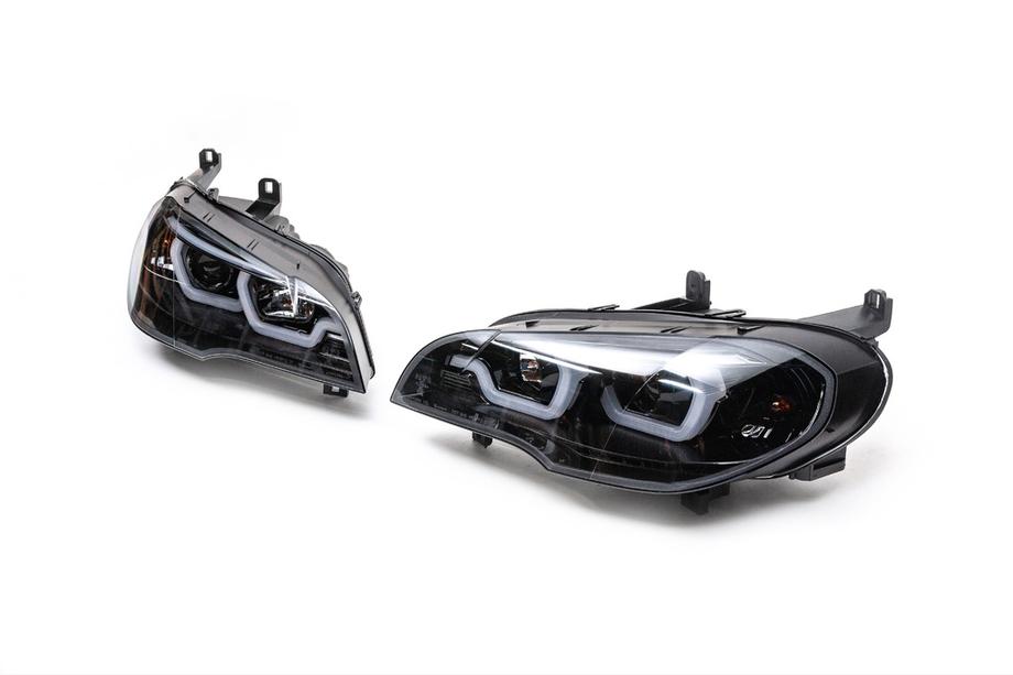 BMW X5 E70 2007–2013 Predné svetlomety s LED podsvietením (2 ks, tmavé) Image