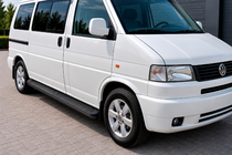 Volkswagen T4 Caravelle/Multivan 1990–2003 Bočné prahy Tayga Black (2 ks, hliník) fotografia 1