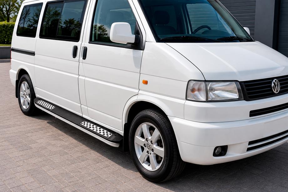 Volkswagen T4 Caravelle/Multivan 1990–2003 Bočné nášľapy Tayga V2 (2 ks, hliník) Image
