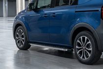 Opel Combo 2019– Bočné nášľapy BlackLine (2 ks, hliník) fotografia 1