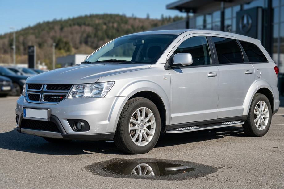 Dodge Journey 2008–2020 Bočné nášľapy Tayga V2 (2 ks, hliník) Image