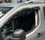 Citroen Berlingo/Multispace 2018– Deflektory okien s chrómovou lištou (2 ks, Niken) fotografia 2
