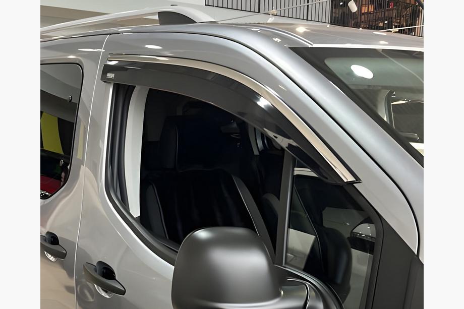 Opel Combo 2019– Deflektory okien s chrómovou lištou (2 ks, Niken) Image