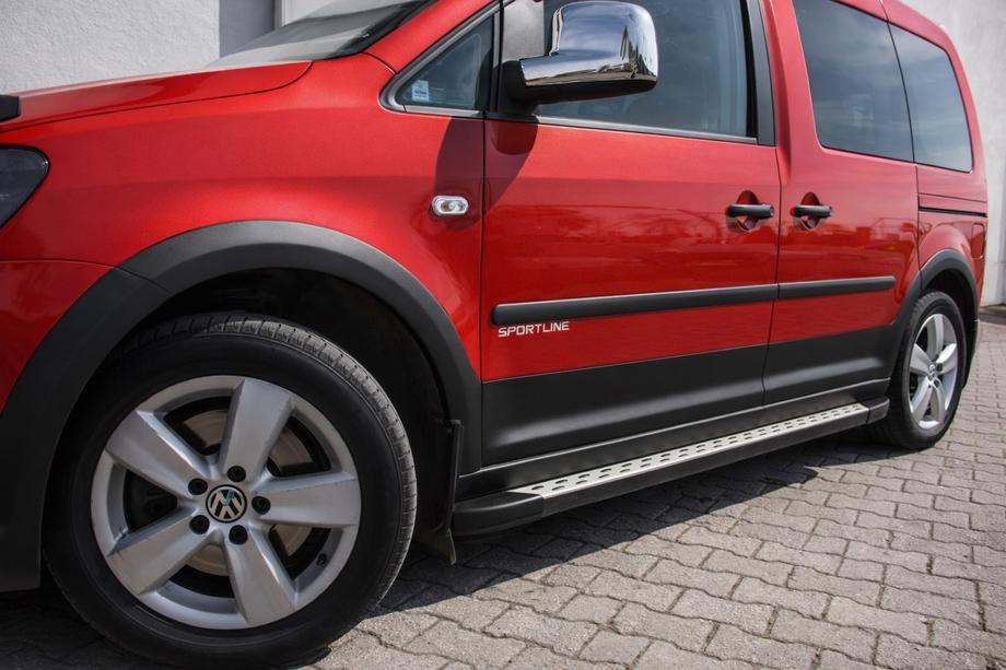Volkswagen Caddy 2010–2015 Sada líšt a rozširovačov blatníkov 1 dvere, krátky rázvor Image