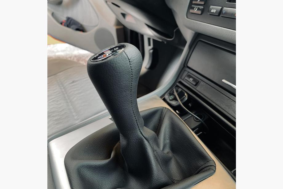BMW 3 E46 1998–2006 Manžeta radiacej páky + radiaca hlavica OEM (umelá koža) Fotografia 3