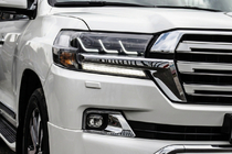 Toyota Land Cruiser 200 2007–2021 Predné svetlomety 2016+ (LX-Design) fotografia 1