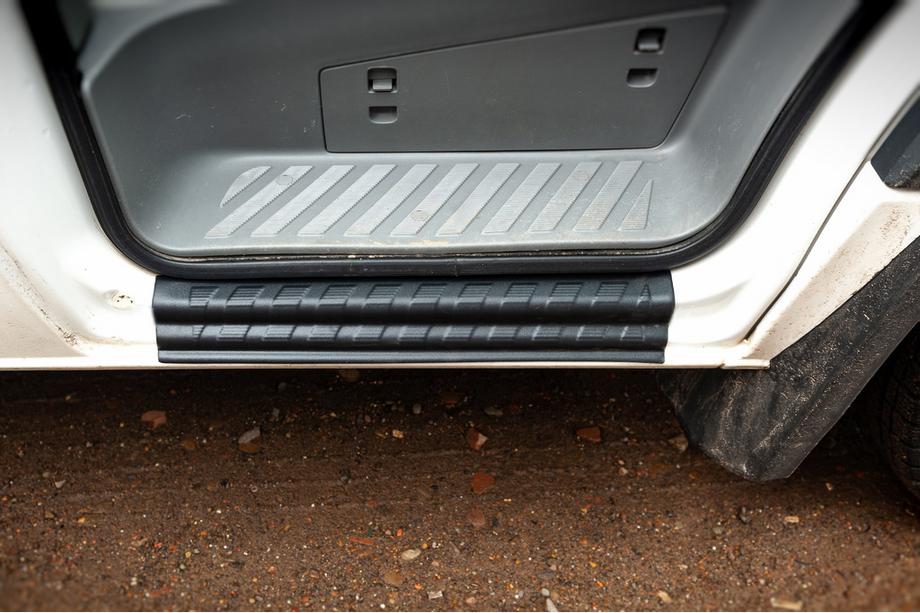 Mercedes Sprinter W906 2006–2018 Kryty prahov EuroCap (2 ks, ABS) Image