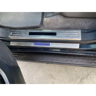 Osvetlené prahové lišty (4 ks) Toyota Land Cruiser 200 2007–2021 fotografia 4