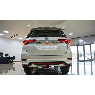 Sada karosárskych doplnkov Lexus-TRD V2 (pre 2015-2020) Toyota Fortuner 2015– fotografia 3