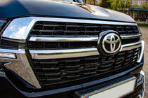 Toyota Land Cruiser 200 2007–2021 Súprava bodykitu 2016-2021 (Executive 2021) fotografia 16