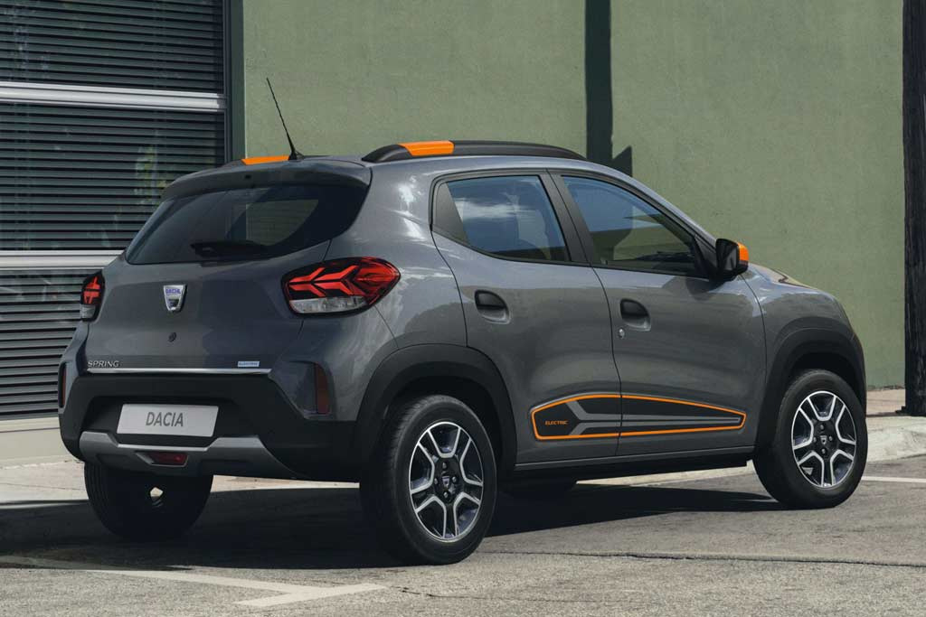 Sériová verzia elektromobilu Dacia Spring Electric mala premiéru