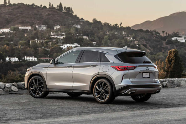 Crossover Infiniti QX50 má nový vzhľad a bohatšiu základnú výbavu Fotografia 4