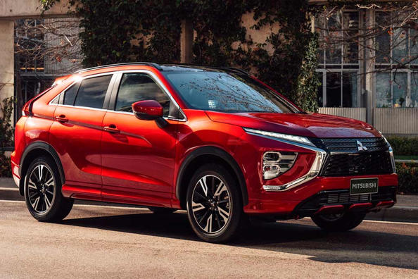 Odtajnený modernizovaný crossover Mitsubishi Eclipse Cross