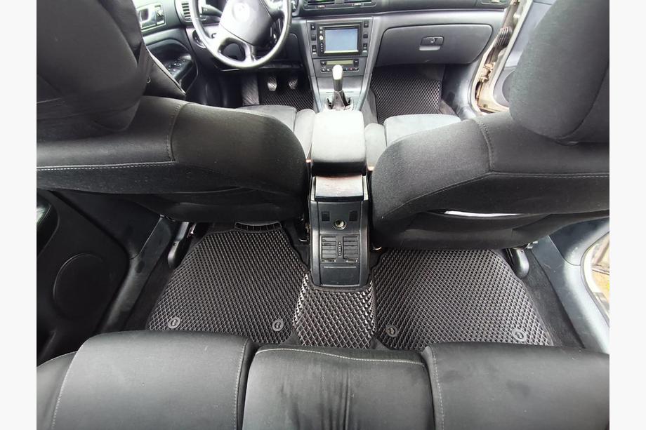 Skoda Superb 2001–2009 EVA autokoberce (čierne) Image