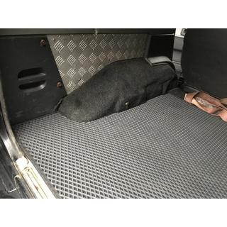 Rohož do kufra, dlhá (EVA, čierna) Nissan Patrol Y60 1988–1997 fotografia 4