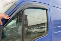 Iveco Daily 2006–2014 Okenné veterné deflektory (2 ks, HIC) fotografia 5