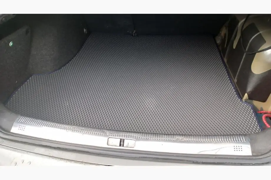 Volkswagen Passat B5 1997–2005 Rohož do kufra SD (EVA, čierna) Fotografia 1