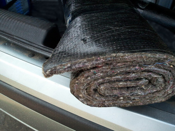 Odhlučnenie auta stavebnými materiálmi