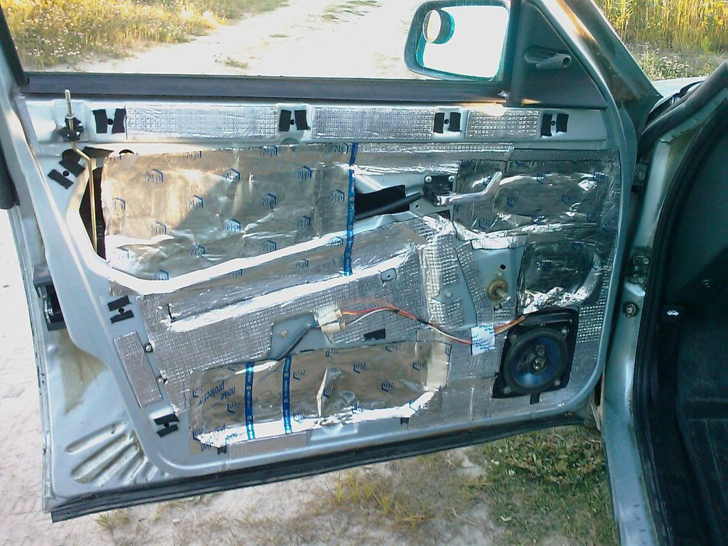 Odhlčnenie dverí VAZ 2110 svojpomocne