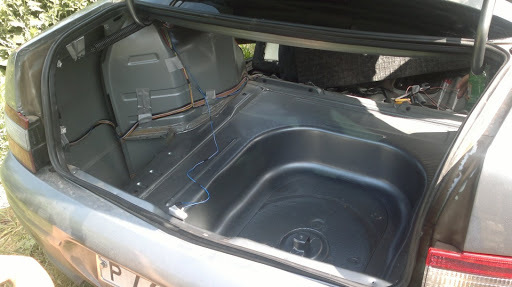 Odhlčnenie kufra VAZ 2110 svojpomocne