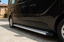 Renault Trafic 2015– Bočné prahy Maya V4 (2 ks, hliník) fotografia 1
