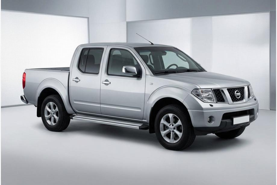 Nissan Navara 2006–2015 Bočné prahy Maya V4 (2 ks, hliník) Image